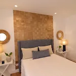 Casa Da Bica - - Local * Nazaré